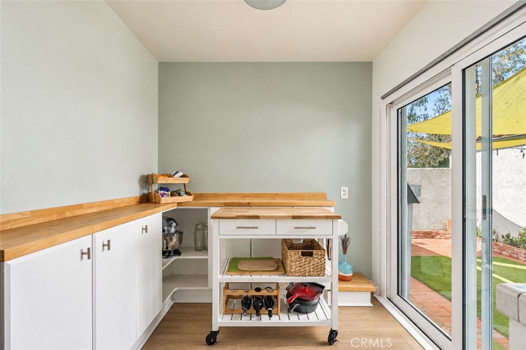 19565 Rinaldi Street 18 Property Photo 14