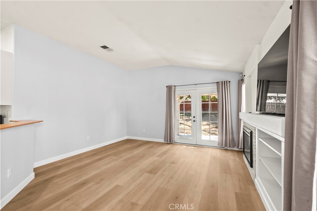 42555 La Gabriella Drive Property Photo 8
