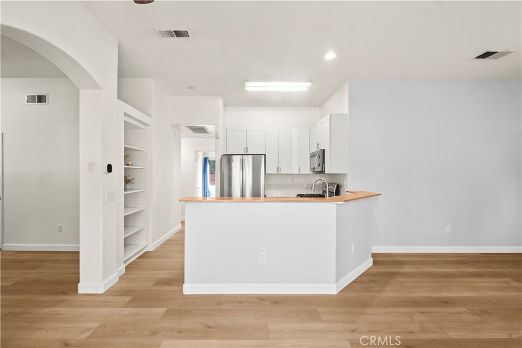 42555 La Gabriella Drive Property Photo 10