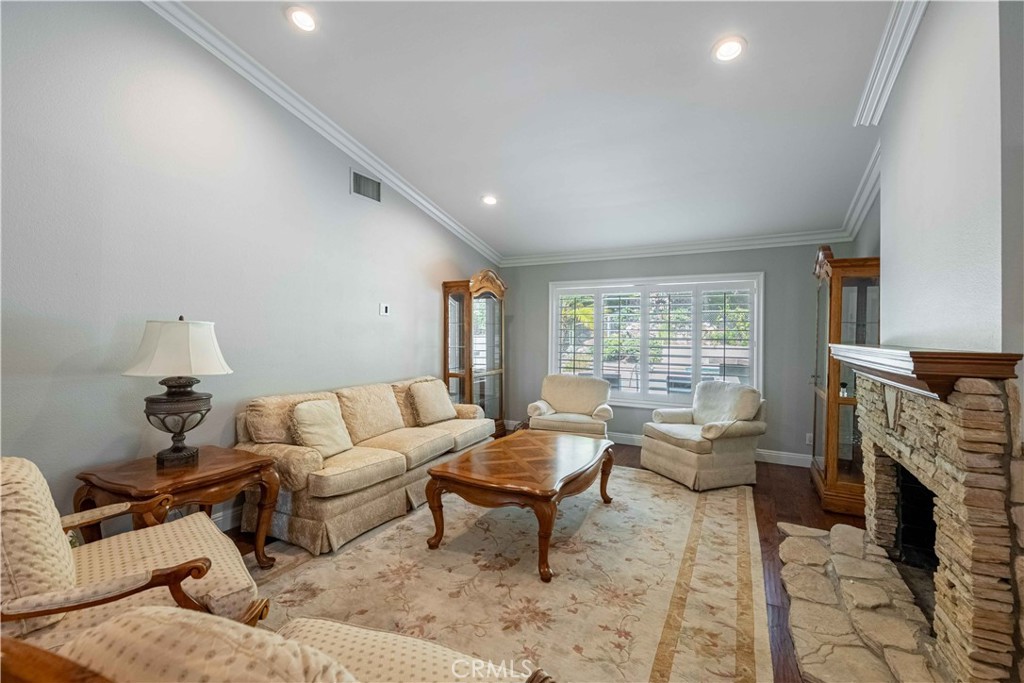 1639 Alderwood Property Photo 10