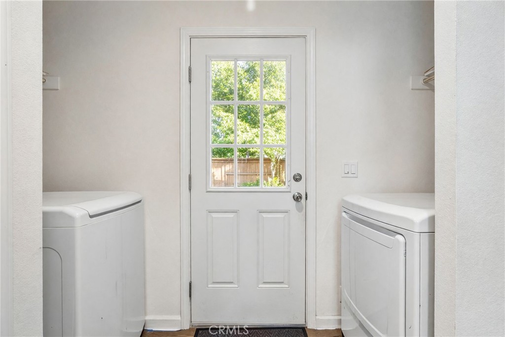 2099 James Court 64 Property Photo 16