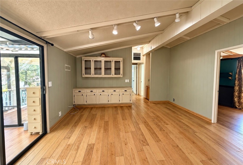 820 Yosemite Property Photo 7