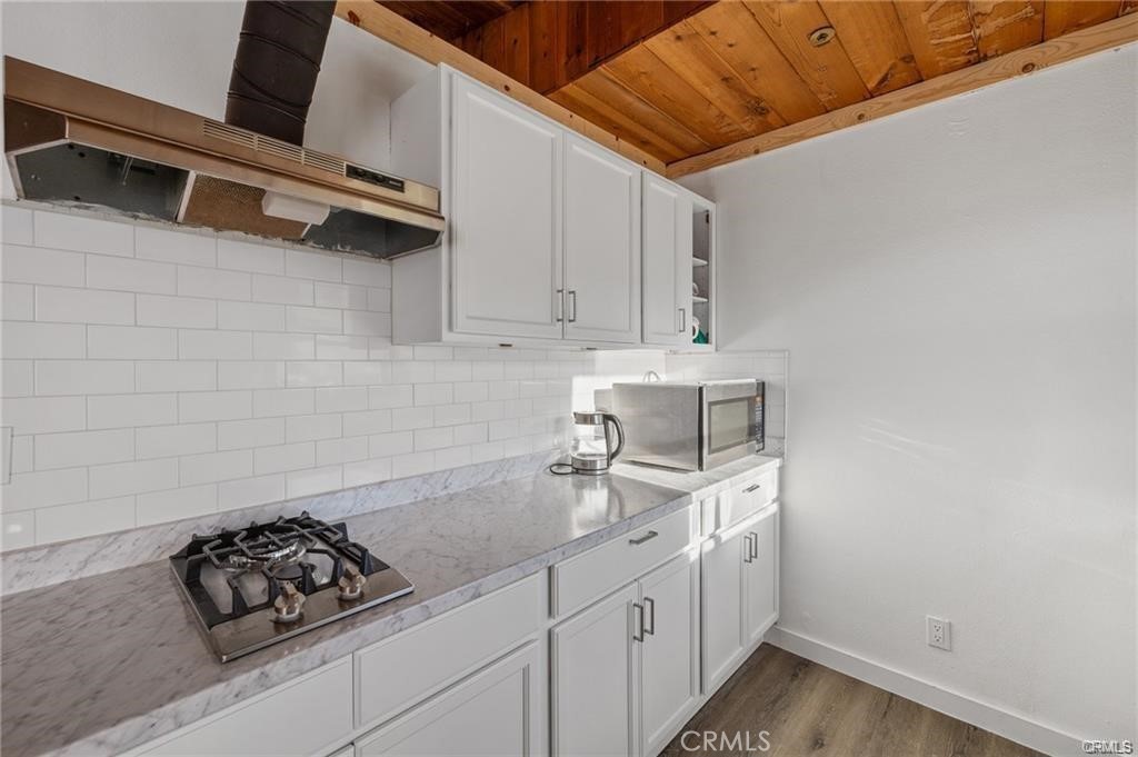 46417 Kings Canyon Road Property Photo 7