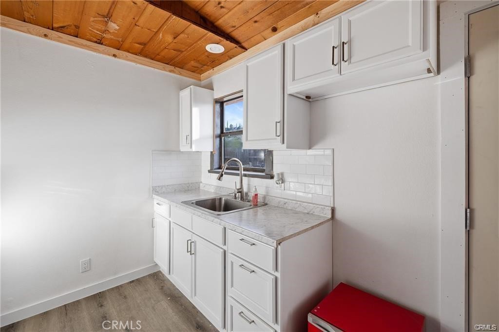 46417 Kings Canyon Road Property Photo 8
