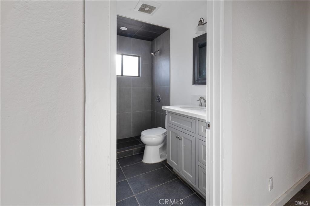 46417 Kings Canyon Road Property Photo 12