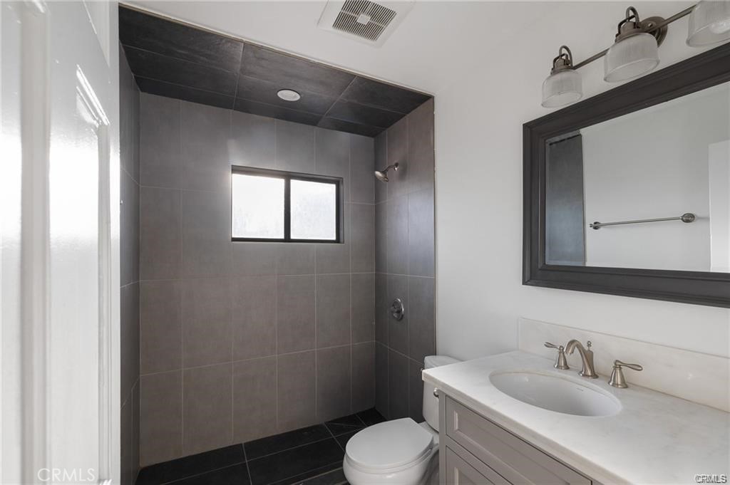 46417 Kings Canyon Road Property Photo 13