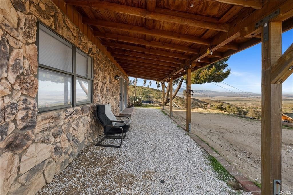 46417 Kings Canyon Road Property Photo 16