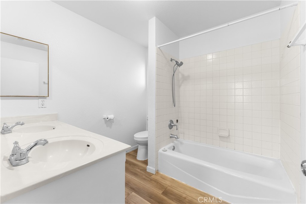1642 Lauterbach Property Photo 27