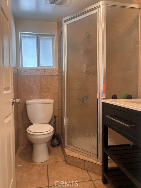 8917 Rathburn Avenue Property Photo 8