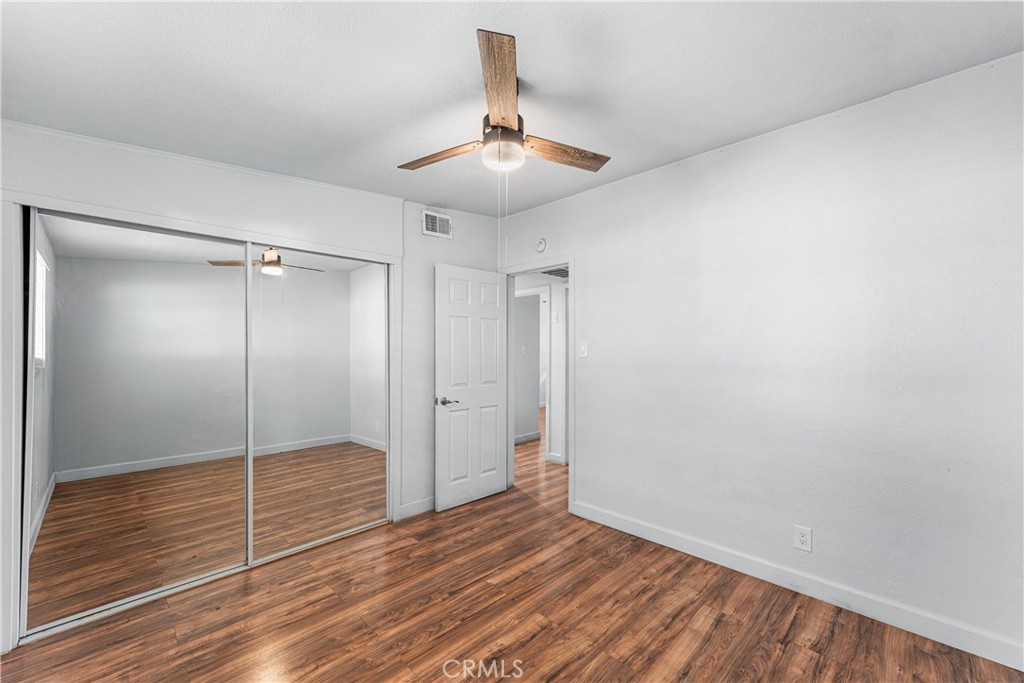 1027 W Avenue J12 Property Photo 19