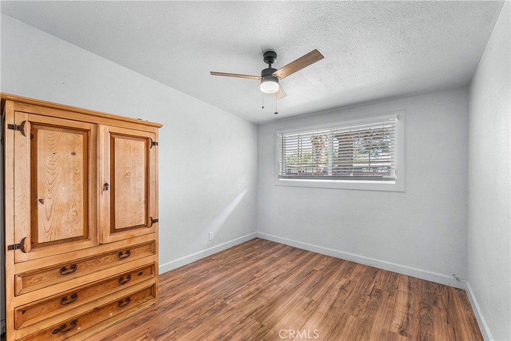 1027 W Avenue J12 Property Photo 21