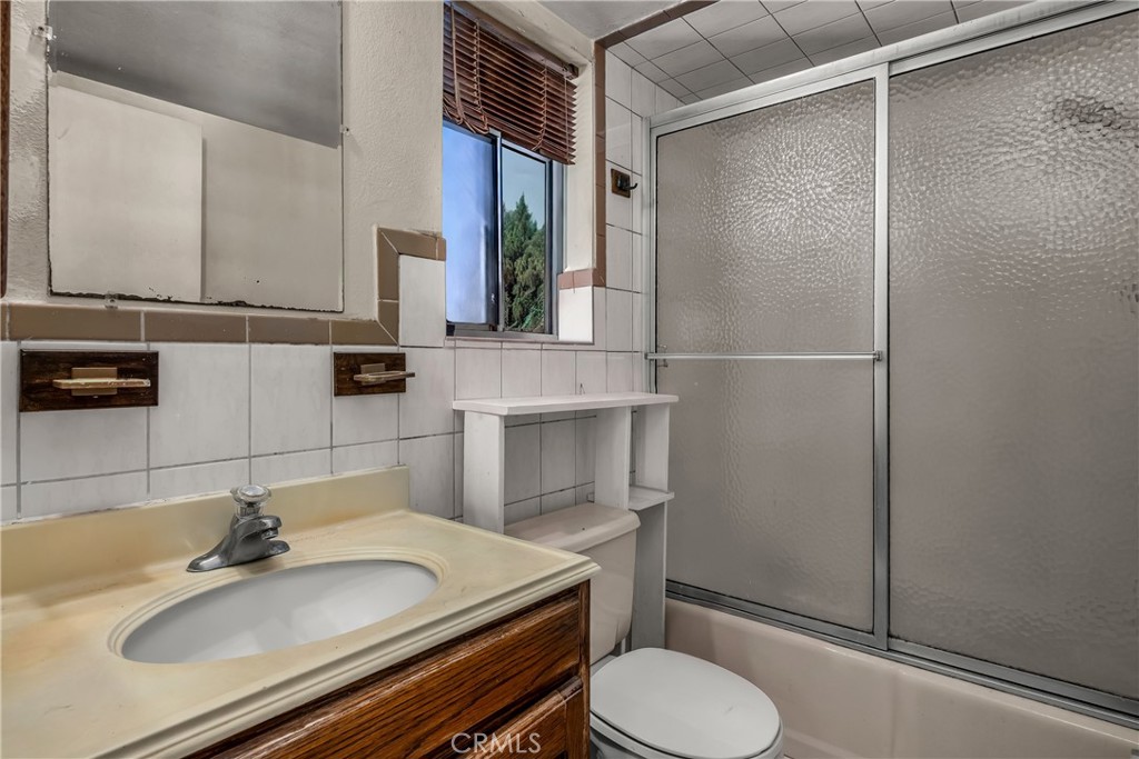 2326 Loy Lane Property Photo 15