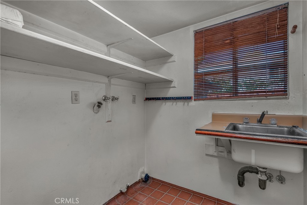 2326 Loy Lane Property Photo 30