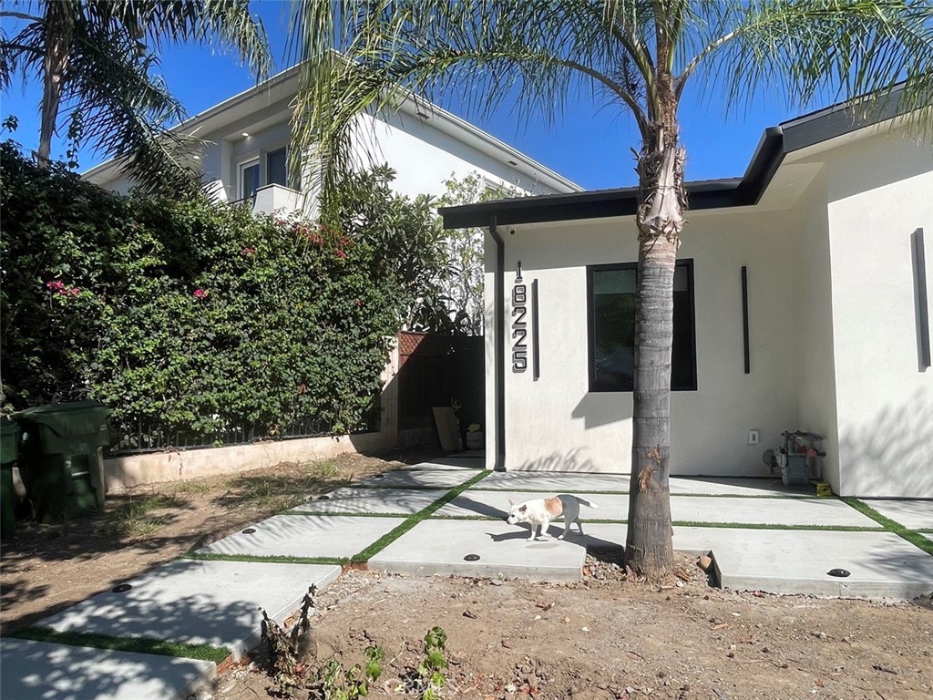 18223 Sugarman Property Photo 2