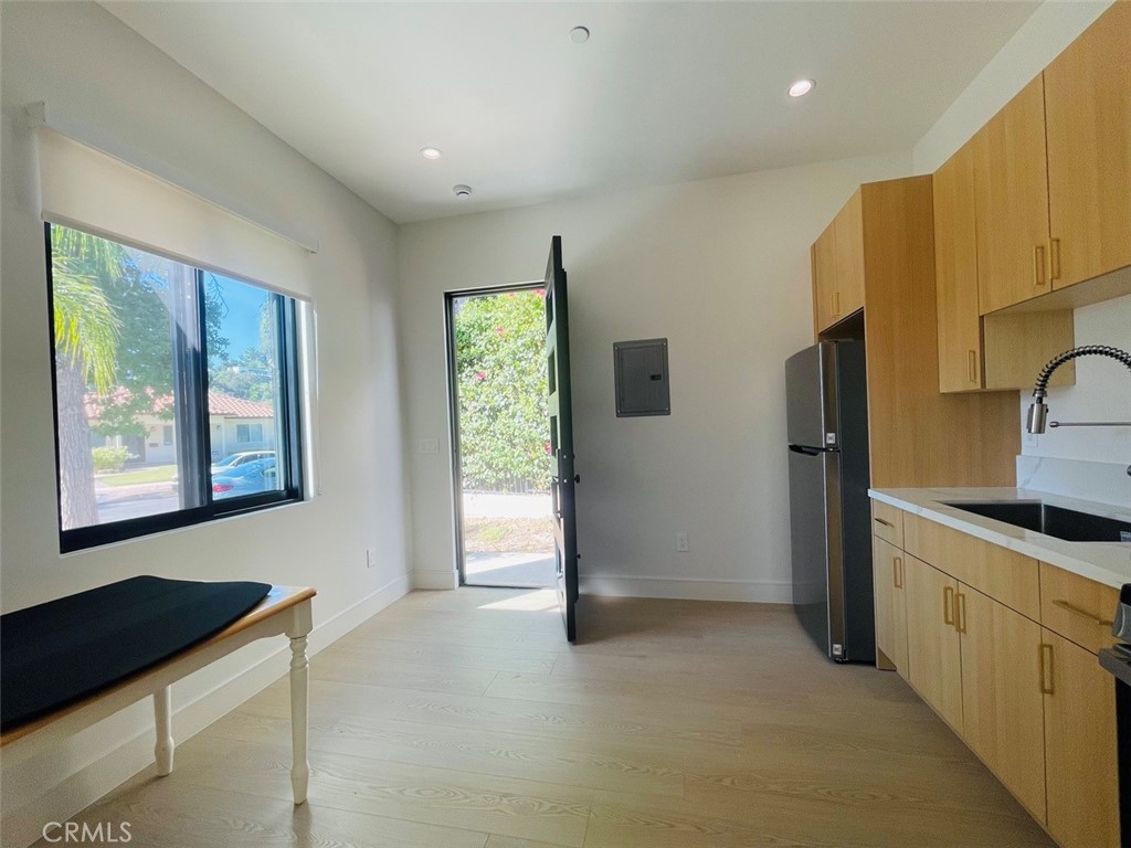 18223 Sugarman Property Photo 3