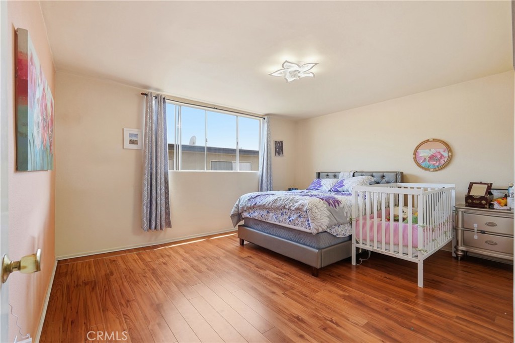 5429 Newcastle 303 Property Photo 16