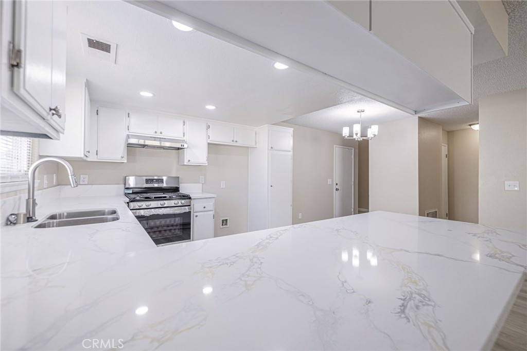 1111 Herzel Property Photo 12