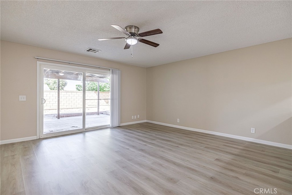 1111 Herzel Property Photo 14