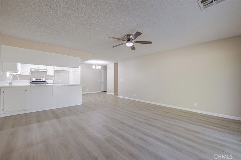 1111 Herzel Property Photo 15