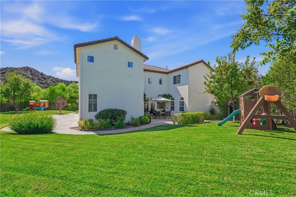 25506 Durant Place Property Photo 28