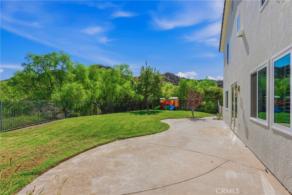 25506 Durant Place Property Photo 36