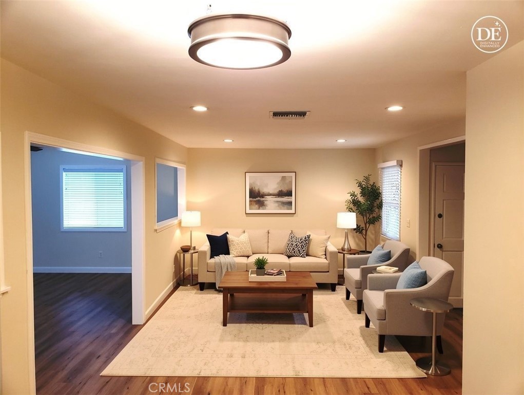 22436 Avenue San Luis Property Photo 2
