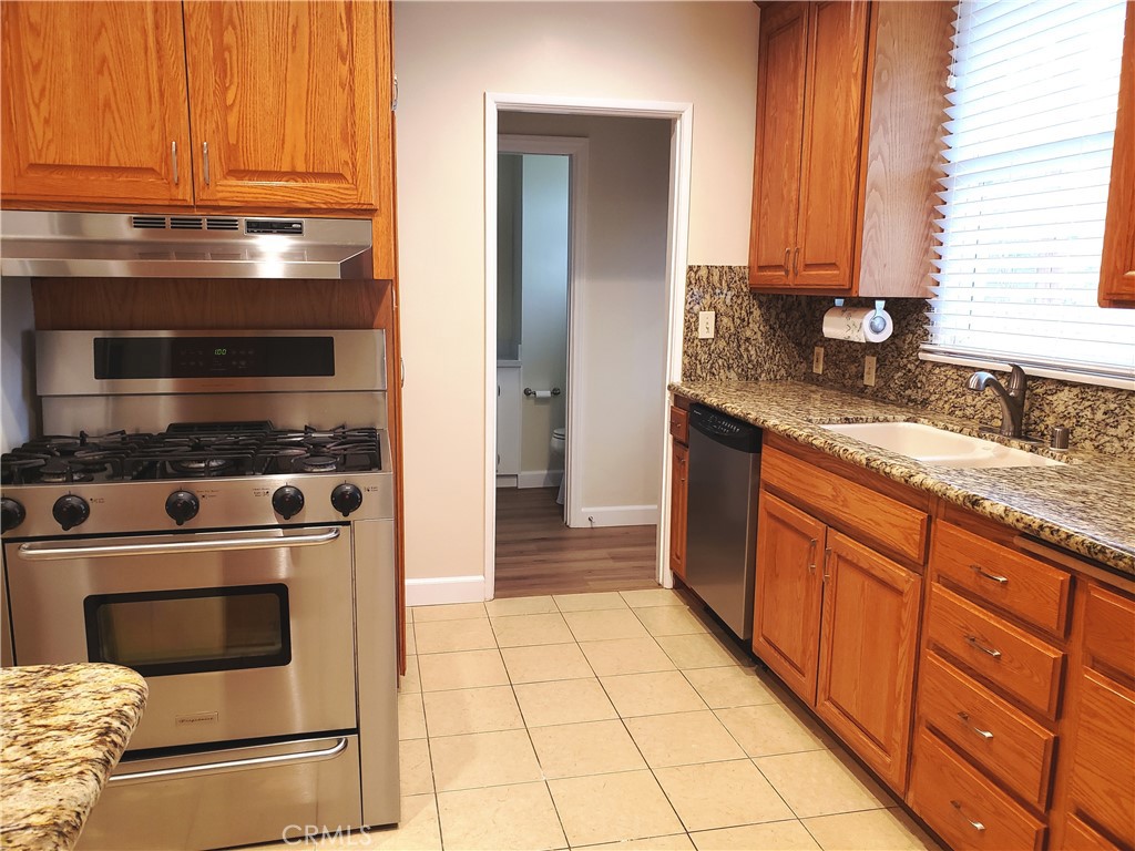 22436 Avenue San Luis Property Photo 5