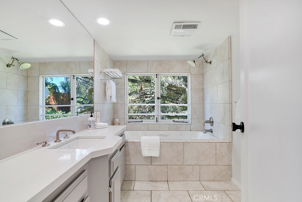 21670 Encina Road Property Photo 17