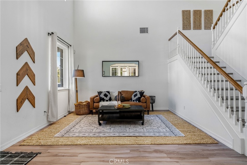 13365 Los Olivos Property Photo 3