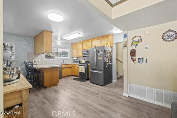 554 W Avenue J-11 Property Photo 7