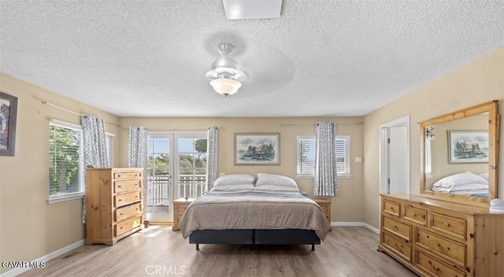 554 W Avenue J-11 Property Photo 15