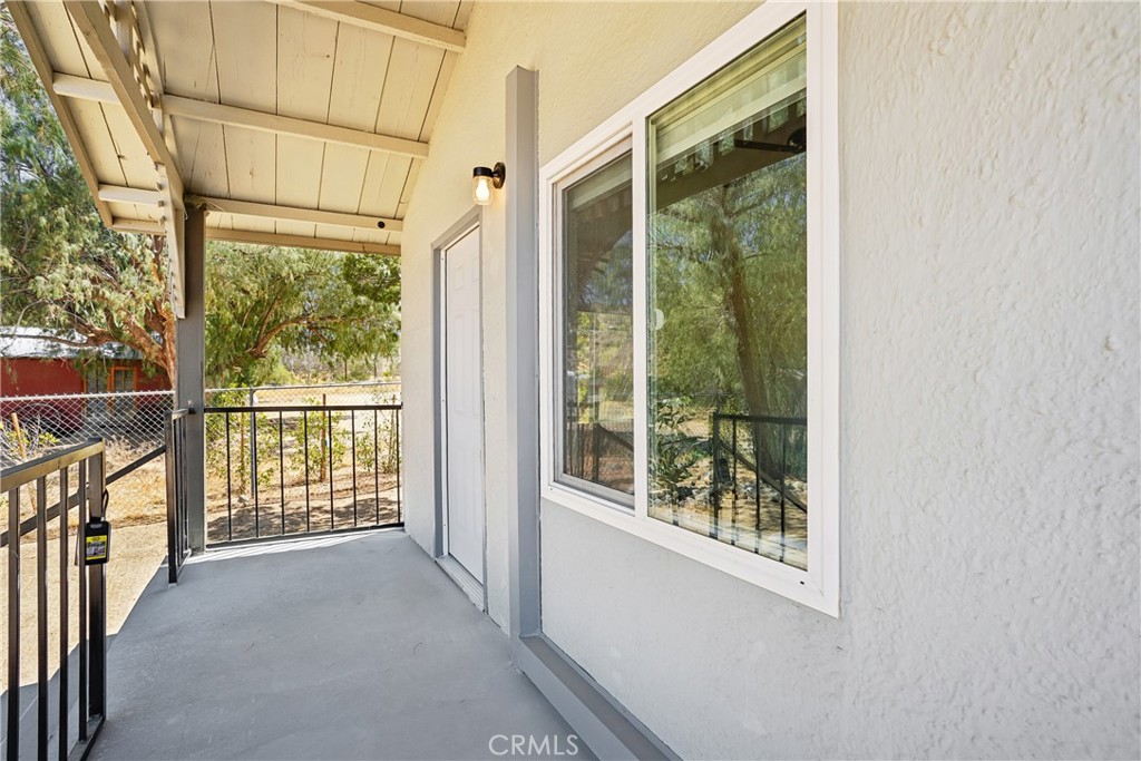11618 Rosewood Avenue Property Photo 5