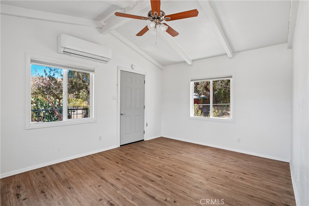 11618 Rosewood Avenue Property Photo 7