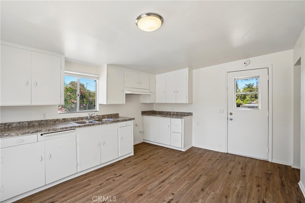 11618 Rosewood Avenue Property Photo 12