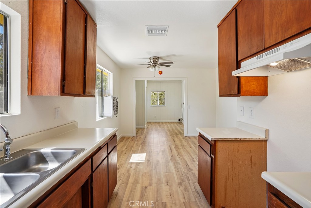11618 Rosewood Avenue Property Photo 29