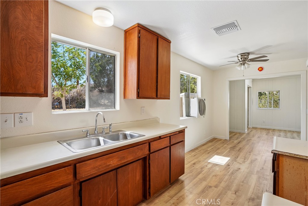 11618 Rosewood Avenue Property Photo 30
