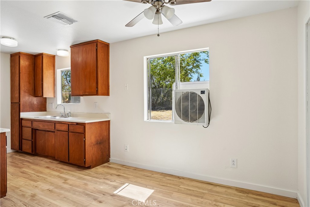 11618 Rosewood Avenue Property Photo 32