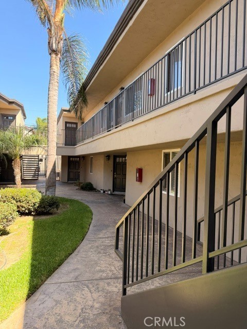 1160 E Lexington Avenue 17 Property Photo 4