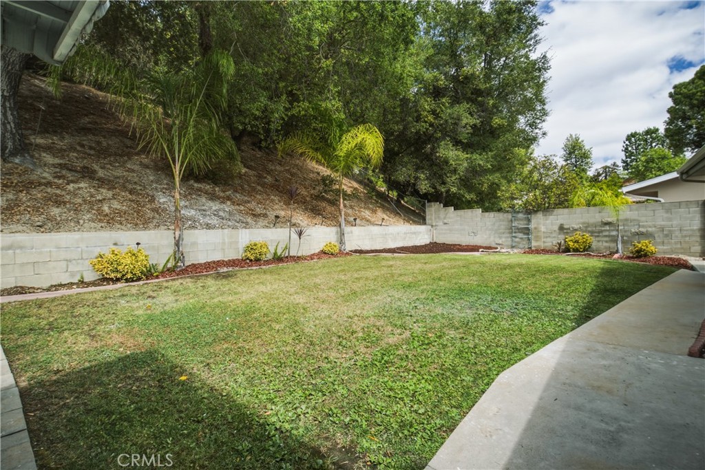 5777 Valerie Property Photo 34