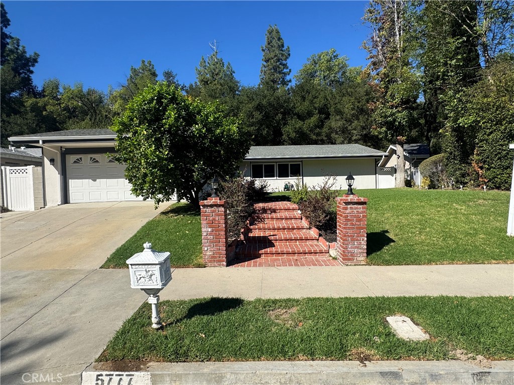 5777 Valerie Property Photo 37