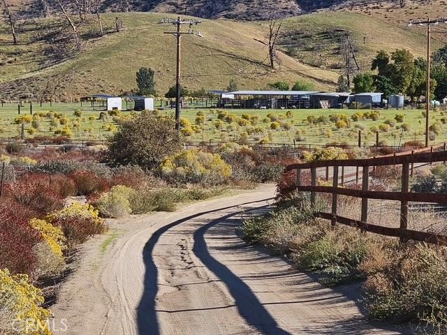 46720 Kings Canyon Property Photo 2