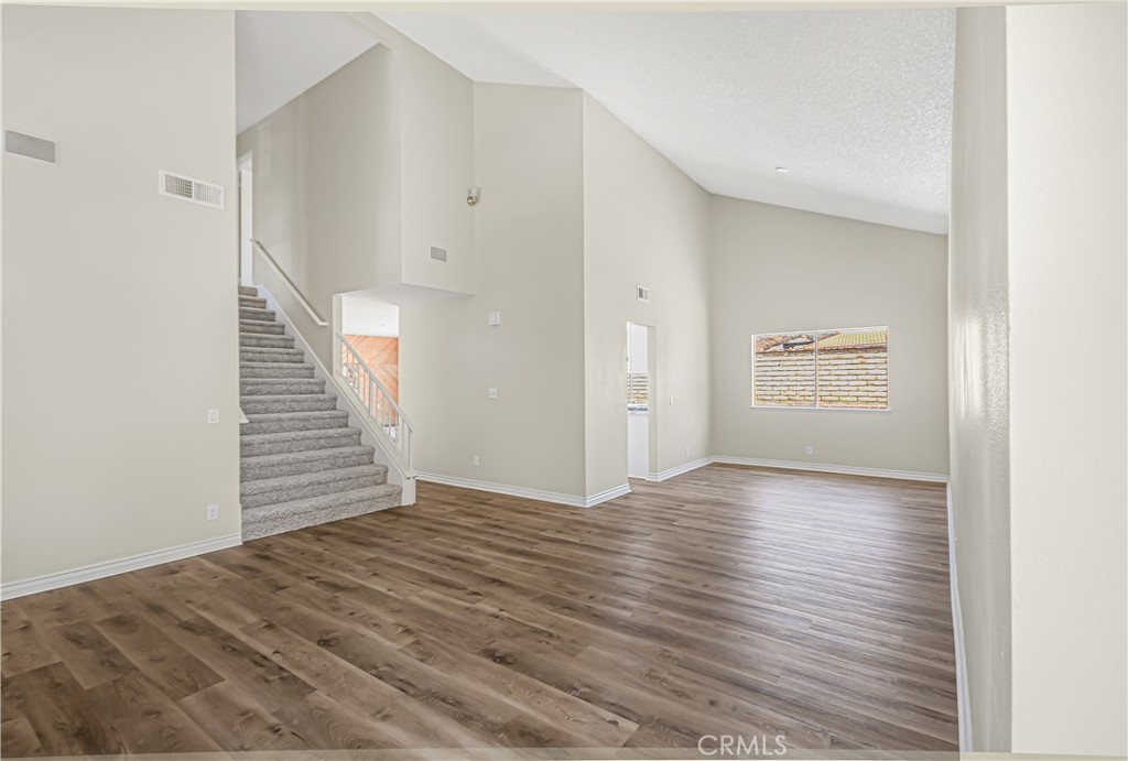 28041 Concord Avenue Property Photo 5