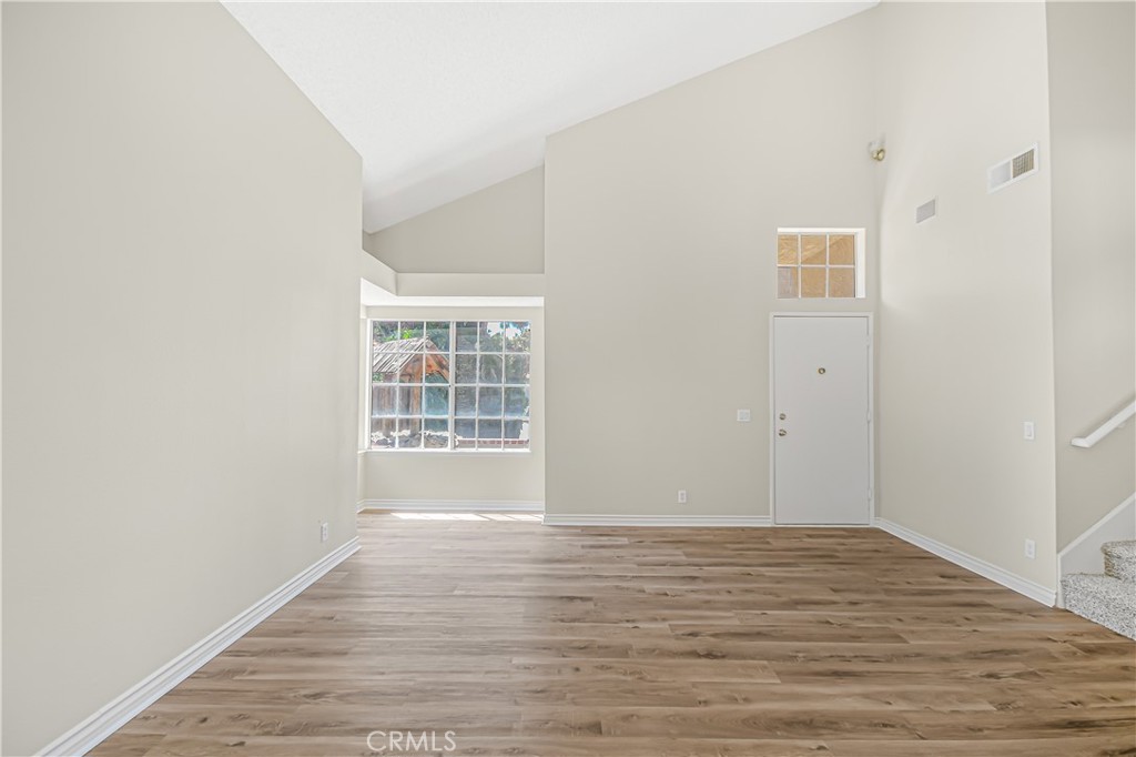 28041 Concord Avenue Property Photo 9