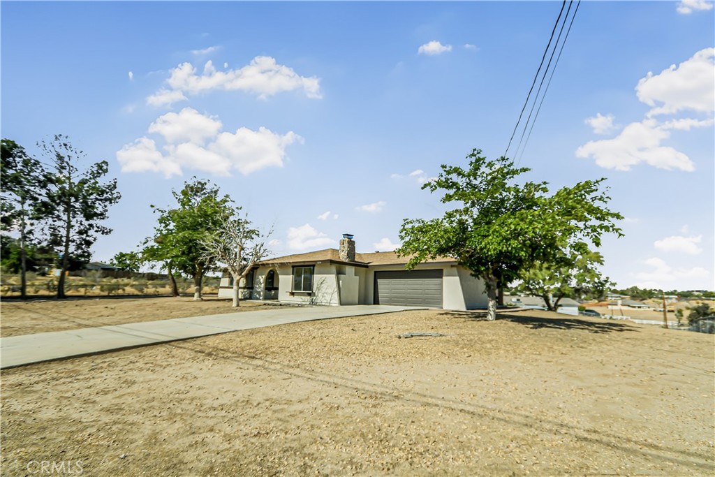 11694 Pepper Street Property Photo 1