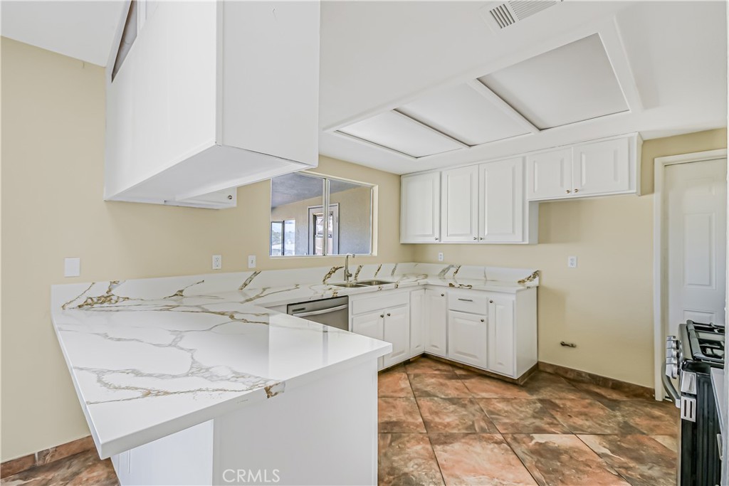 11694 Pepper Street Property Photo 11