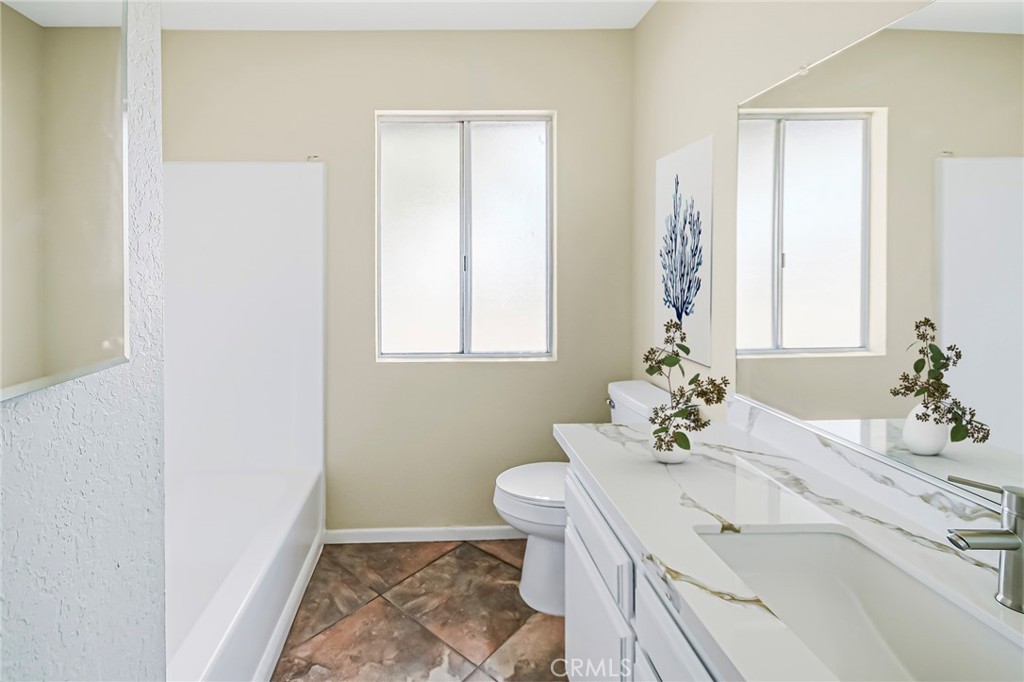11694 Pepper Street Property Photo 22