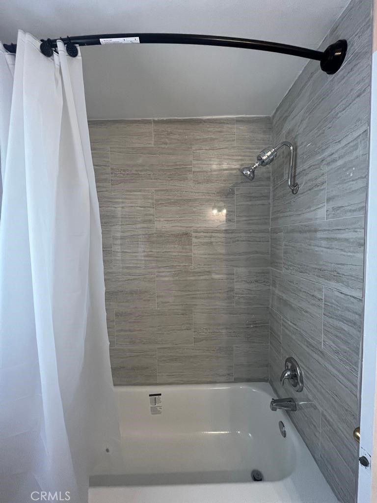 17135 Roscoe Boulevard 1 Property Photo 6