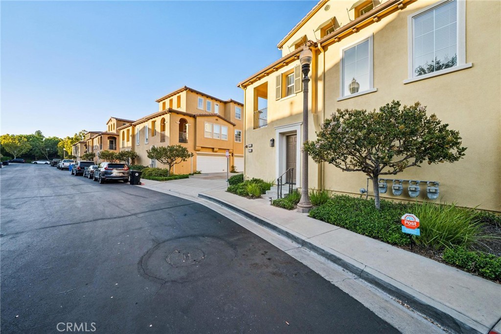 27006 Pebble Beach Drive Property Photo 2