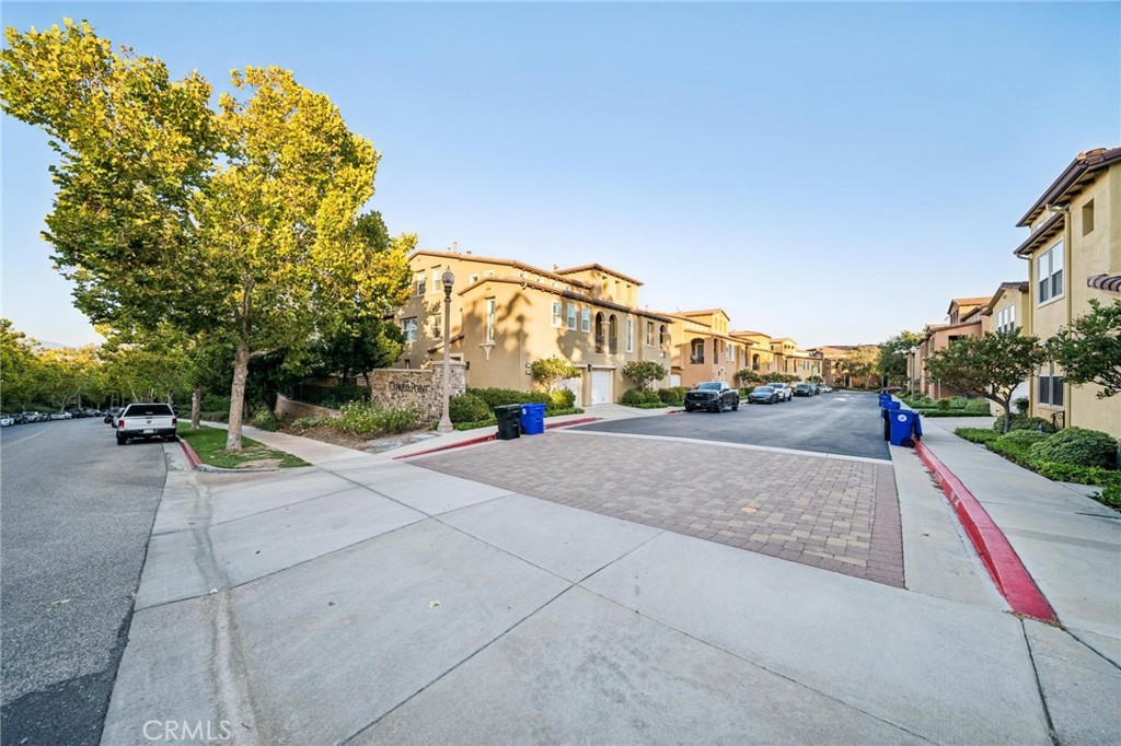 27006 Pebble Beach Drive Property Photo 5
