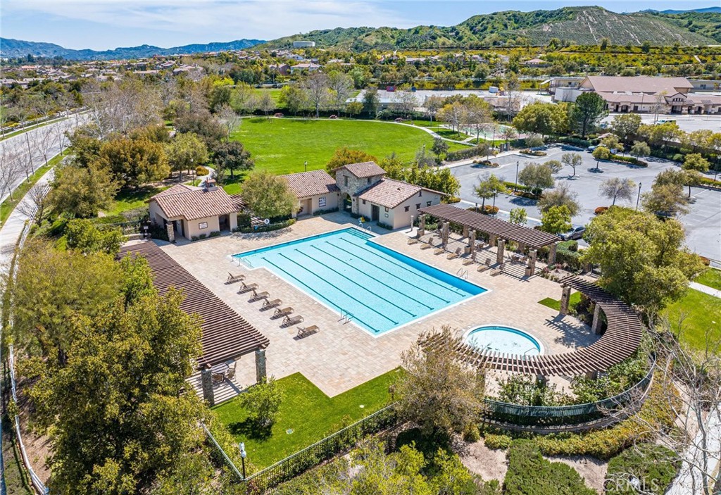 27006 Pebble Beach Drive Property Photo 12
